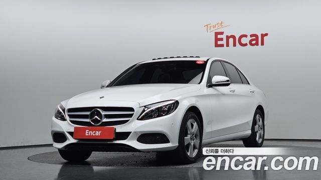 Mercedes-Benz C-Class 2018 thumb 2