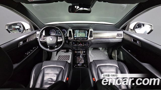 SsangYong Rexton 2017 thumb 8
