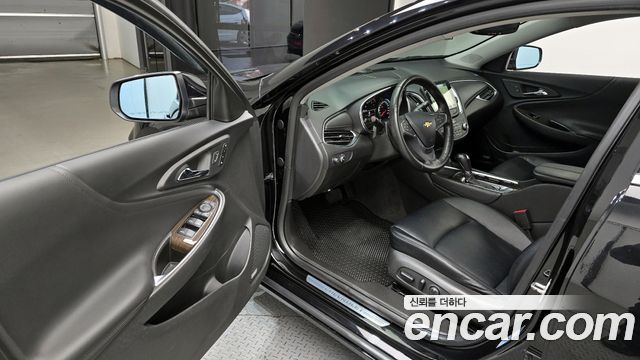 Chevrolet Malibu 2018 thumb 12