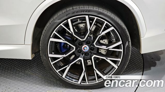 BMW X5 M 2023 thumb 5