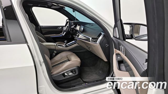 BMW X5 M 2023 thumb 10