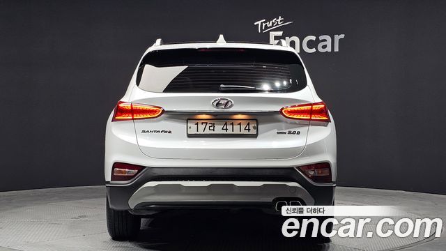 Hyundai Santa Fe 2018 thumb 5