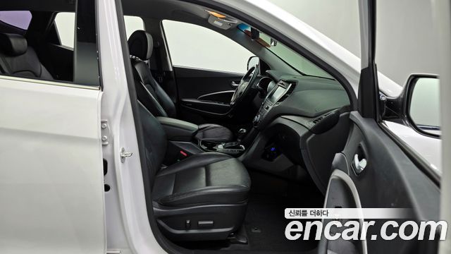 Hyundai Santa Fe 2016 thumb 10