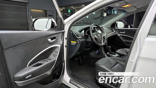 Hyundai Santa Fe 2016 thumb 11