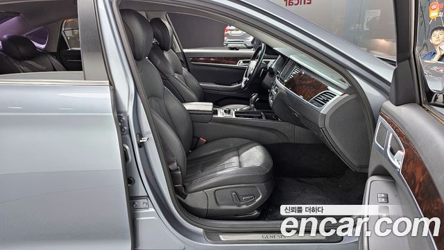 Hyundai Genesis 2014 thumb 11