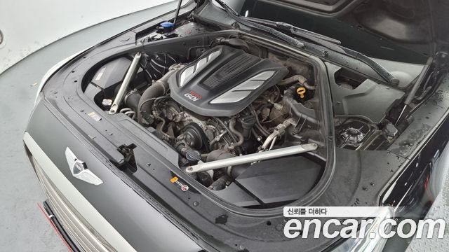 Genesis G90 2016 thumb 6