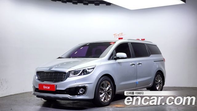 Kia Carnival 2015 thumb 2