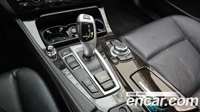 BMW 5 серии 2013 thumb 9
