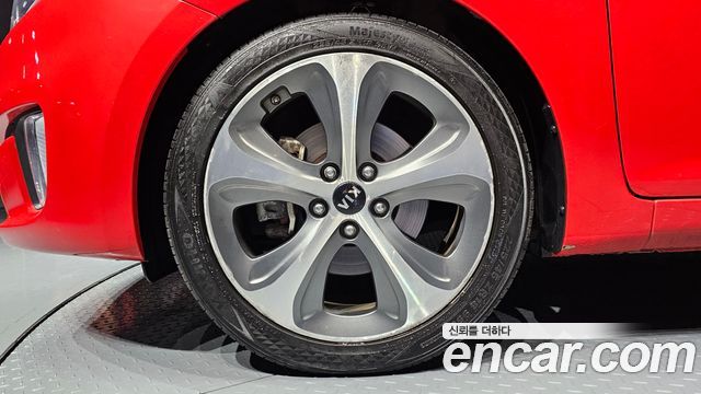 Kia Carens 2016 thumb 5