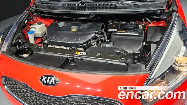Kia Carens 2016 thumb 6