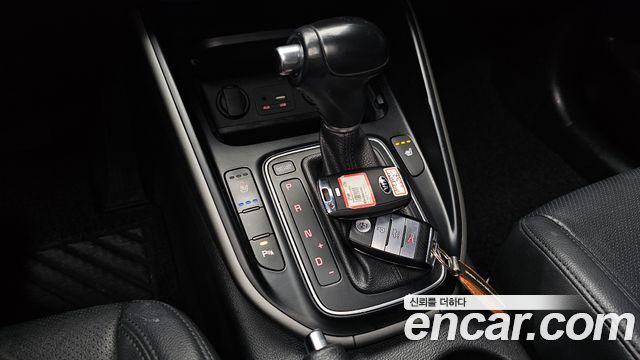 Kia Carens 2016 thumb 9