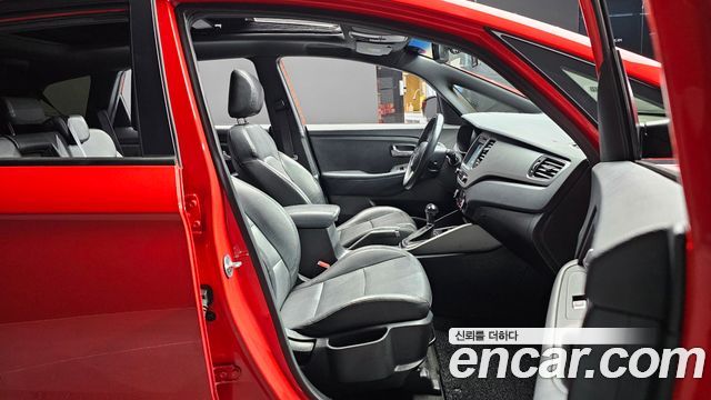 Kia Carens 2016 thumb 10