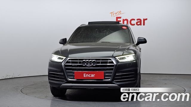 Audi Q5 2020 thumb 4