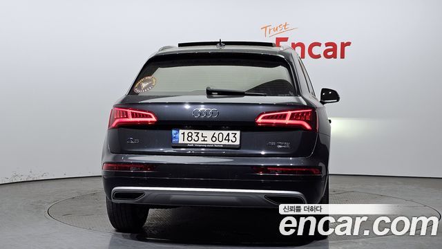 Audi Q5 2020 thumb 5