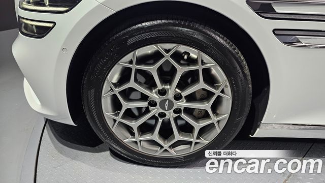 Genesis G80 2022 thumb 6