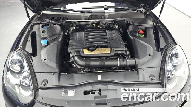 Porsche Cayenne 2015 thumb 7