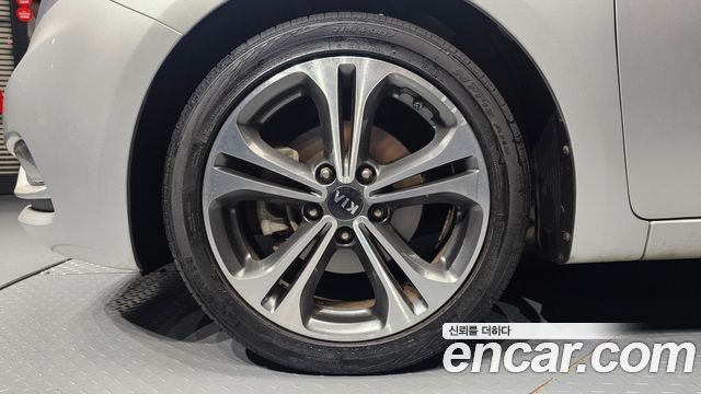 Kia K3 2013 thumb 6