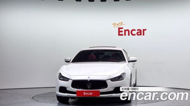 Maserati Ghibli 2017 thumb 4