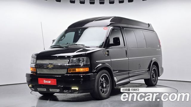 Chevrolet Express Van 2017 thumb 2