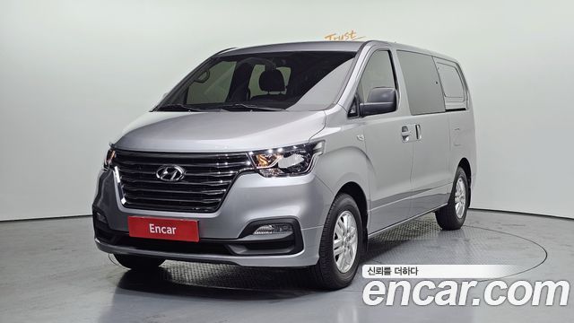 Hyundai Starex 2020 thumb 2