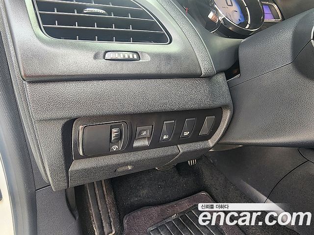 Renault Korea SM3 2015 thumb 10