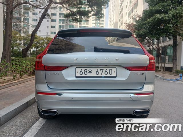 Volvo XC60 2019 thumb 5