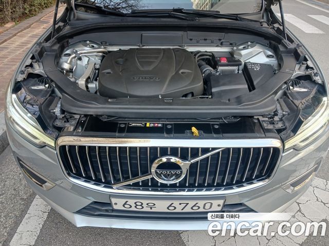Volvo XC60 2019 thumb 10