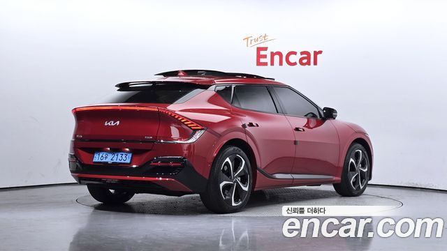 Kia EV6 2023 thumb 2
