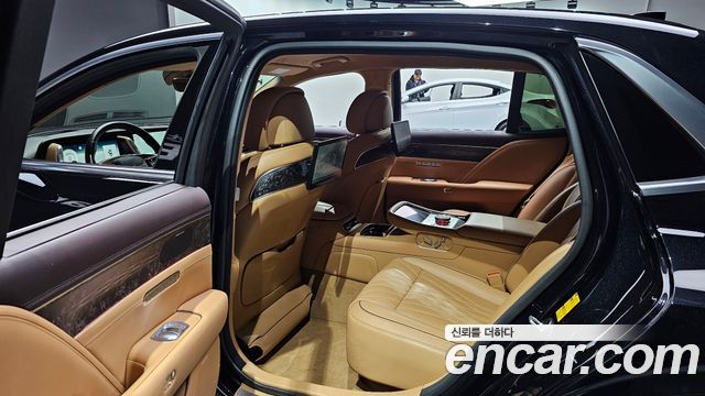 Genesis G90 2022 thumb 12