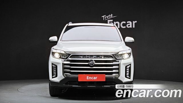 SsangYong Rexton 2022 thumb 4