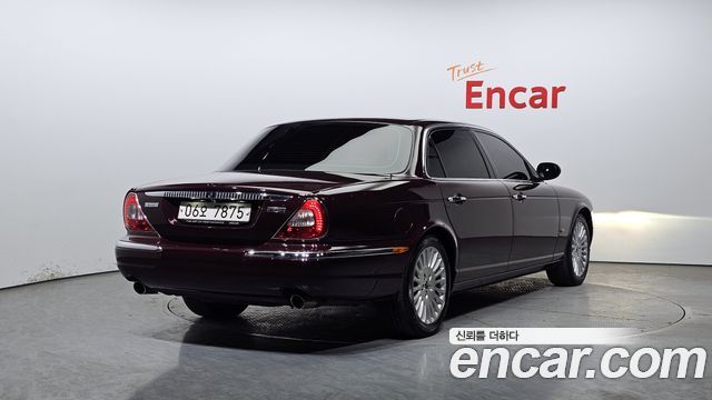 Jaguar Daimler 2006 thumb 3
