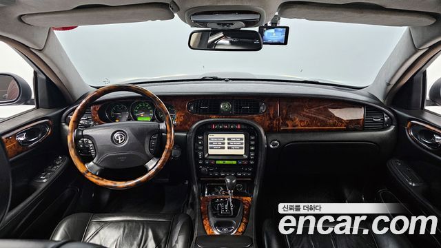 Jaguar Daimler 2006 thumb 8