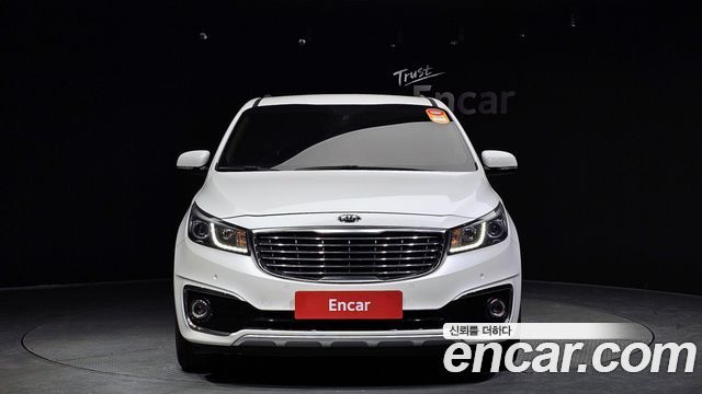 Kia Carnival 2017 thumb 4