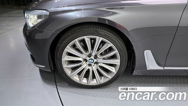BMW 7 серии 2016 thumb 6