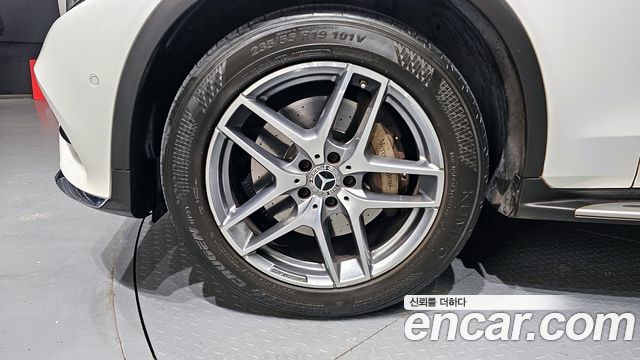 Mercedes-Benz GLC 2017 thumb 6