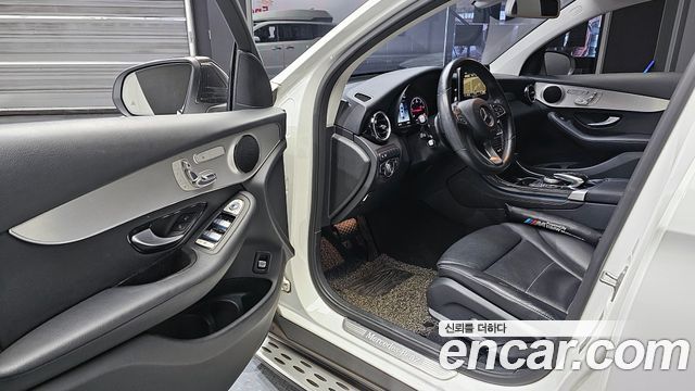 Mercedes-Benz GLC 2017 thumb 11