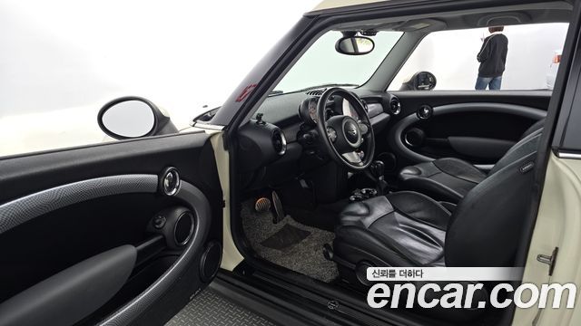 Mini Clubman 2010 thumb 11
