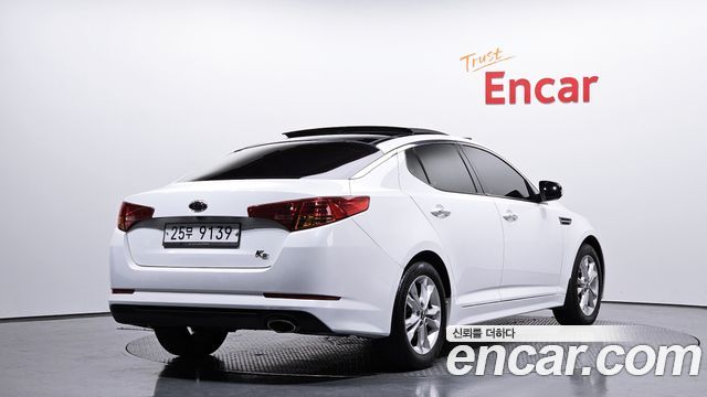 Kia K5 2011 thumb 3