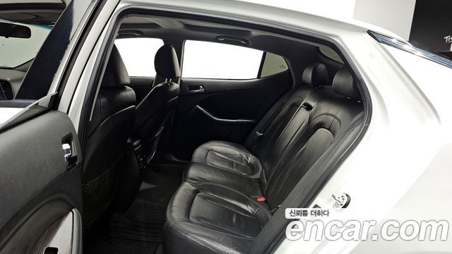 Kia K5 2011 thumb 11