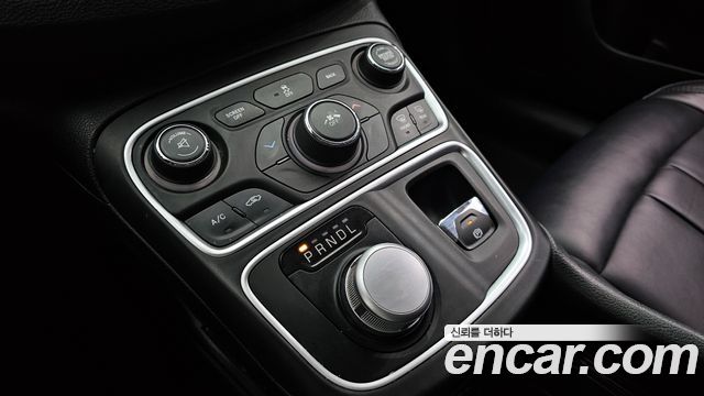 Chrysler 200 2015 thumb 10