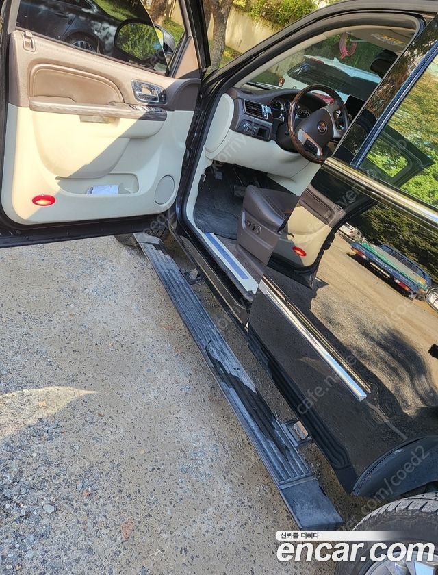 Cadillac Escalade 2014 thumb 9