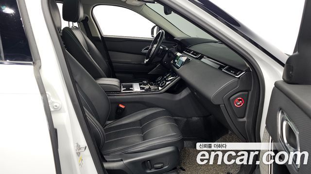 Land Rover Range Rover Velar 2019 thumb 12