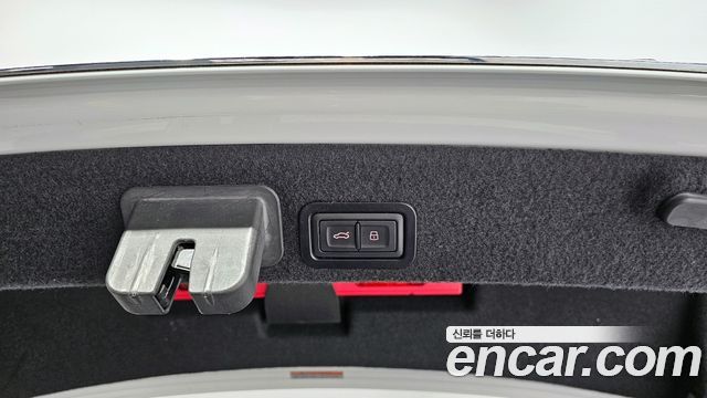 Audi A6 2015 thumb 12