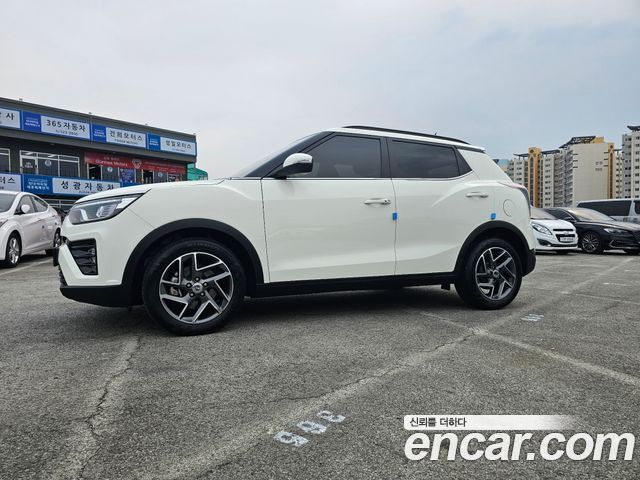 SsangYong Tivoli 2022 thumb 2