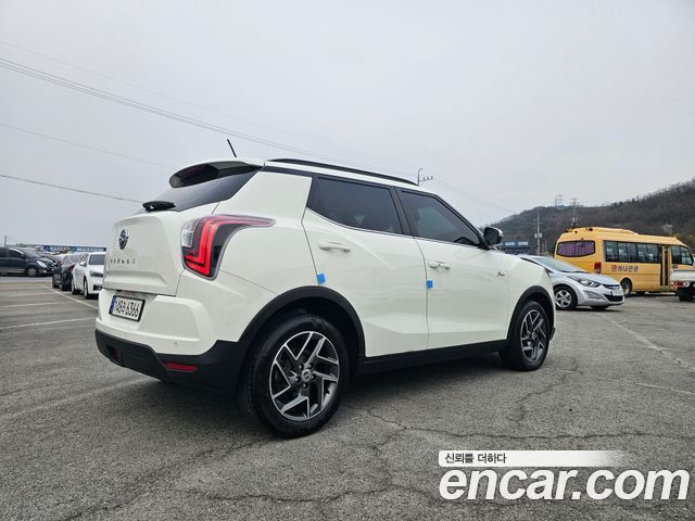 SsangYong Tivoli 2022 thumb 3