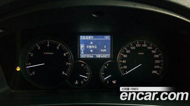 SsangYong Chairman 2011 thumb 9