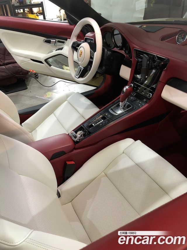 Porsche 911 2013 thumb 8