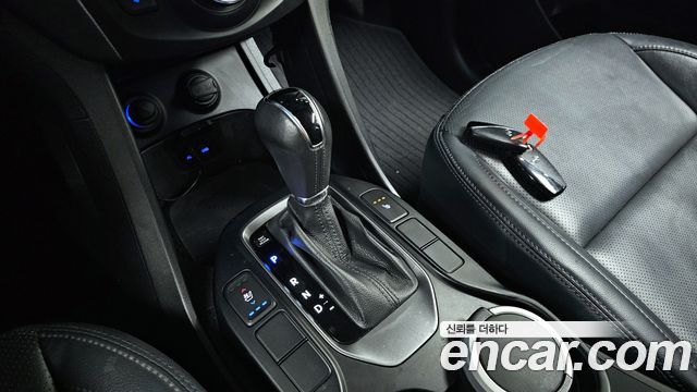 Hyundai Santa Fe 2012 thumb 10