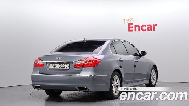 Hyundai Genesis 2014 thumb 2