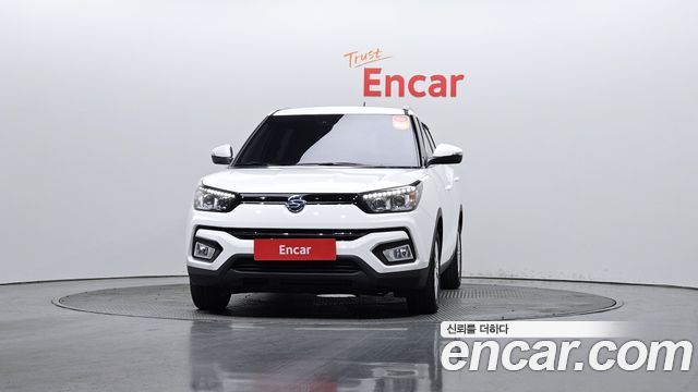 SsangYong Tivoli 2017 thumb 4